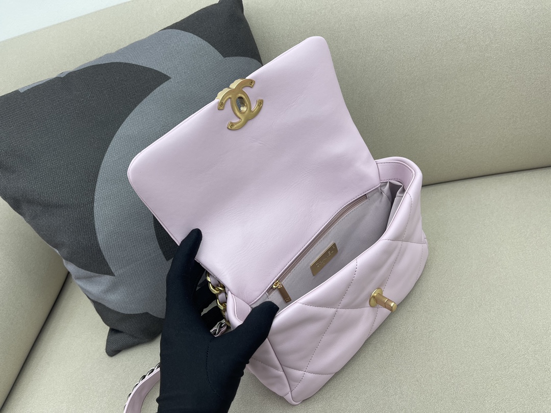 Lambskin 19 Handbag Flap Bag AS1160 Light Purple